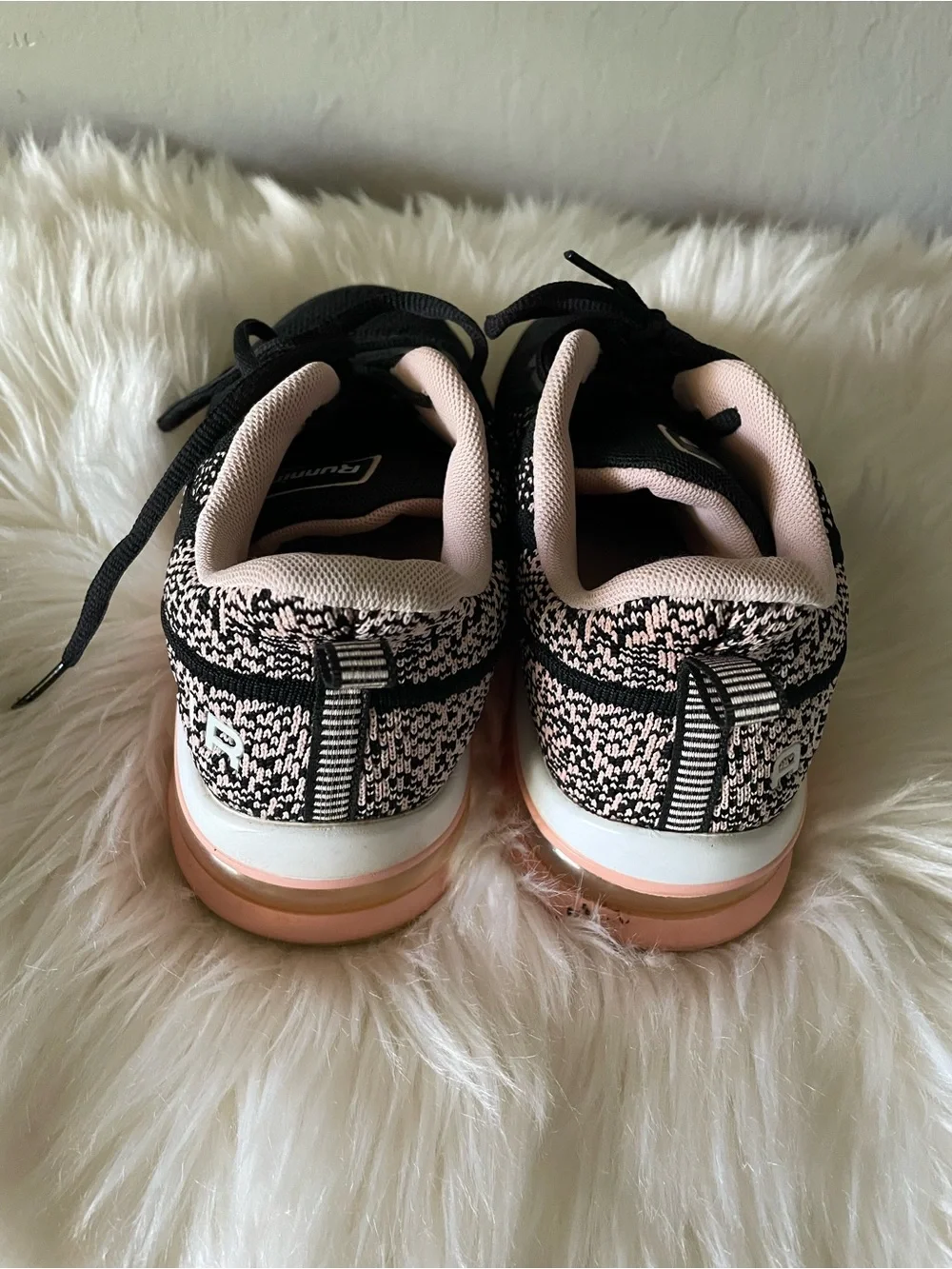N/A comfortable women